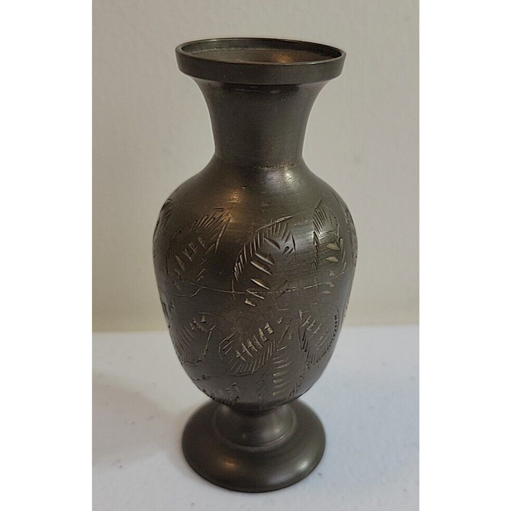Sarna mini Vase Etched Leaves Engraved India‎ Solid Brass Vessel 4.5" Tall